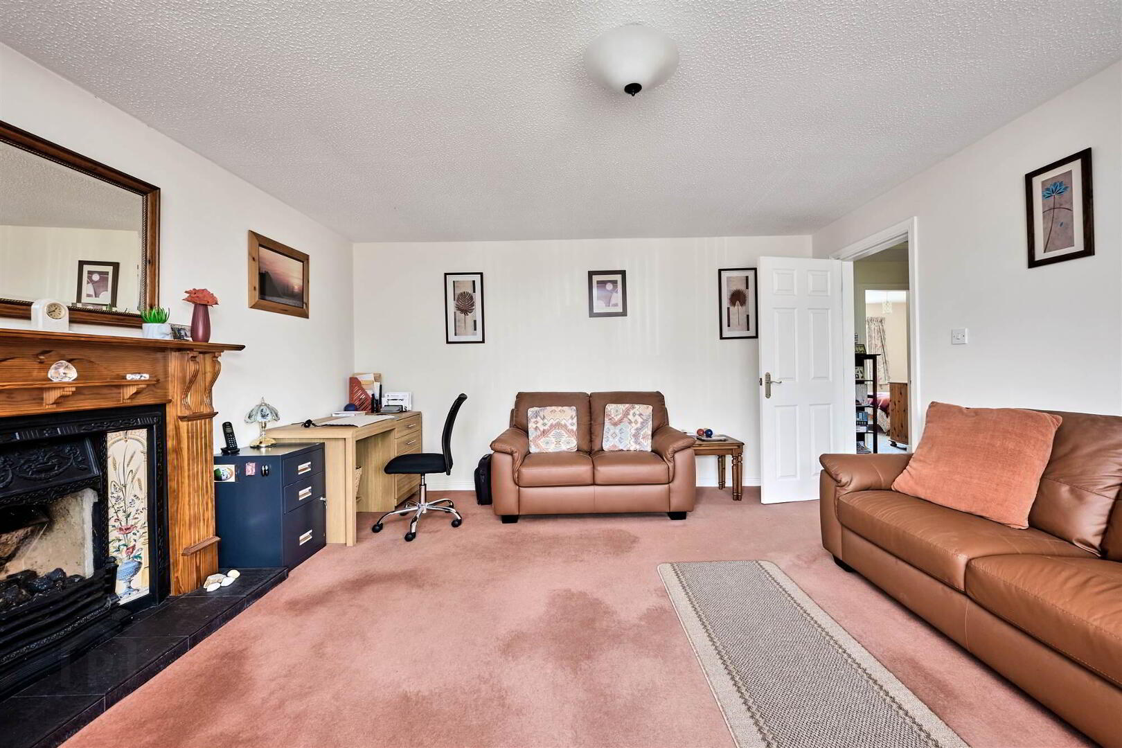 2 Aghermore Gardens 4 of 22