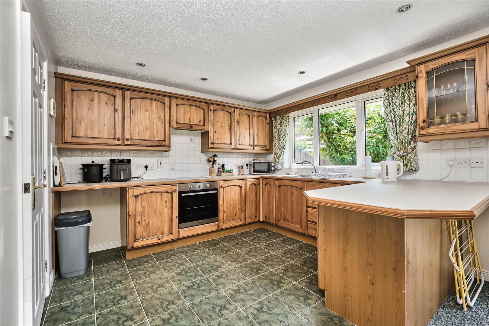 2 Aghermore Gardens 7 of 22