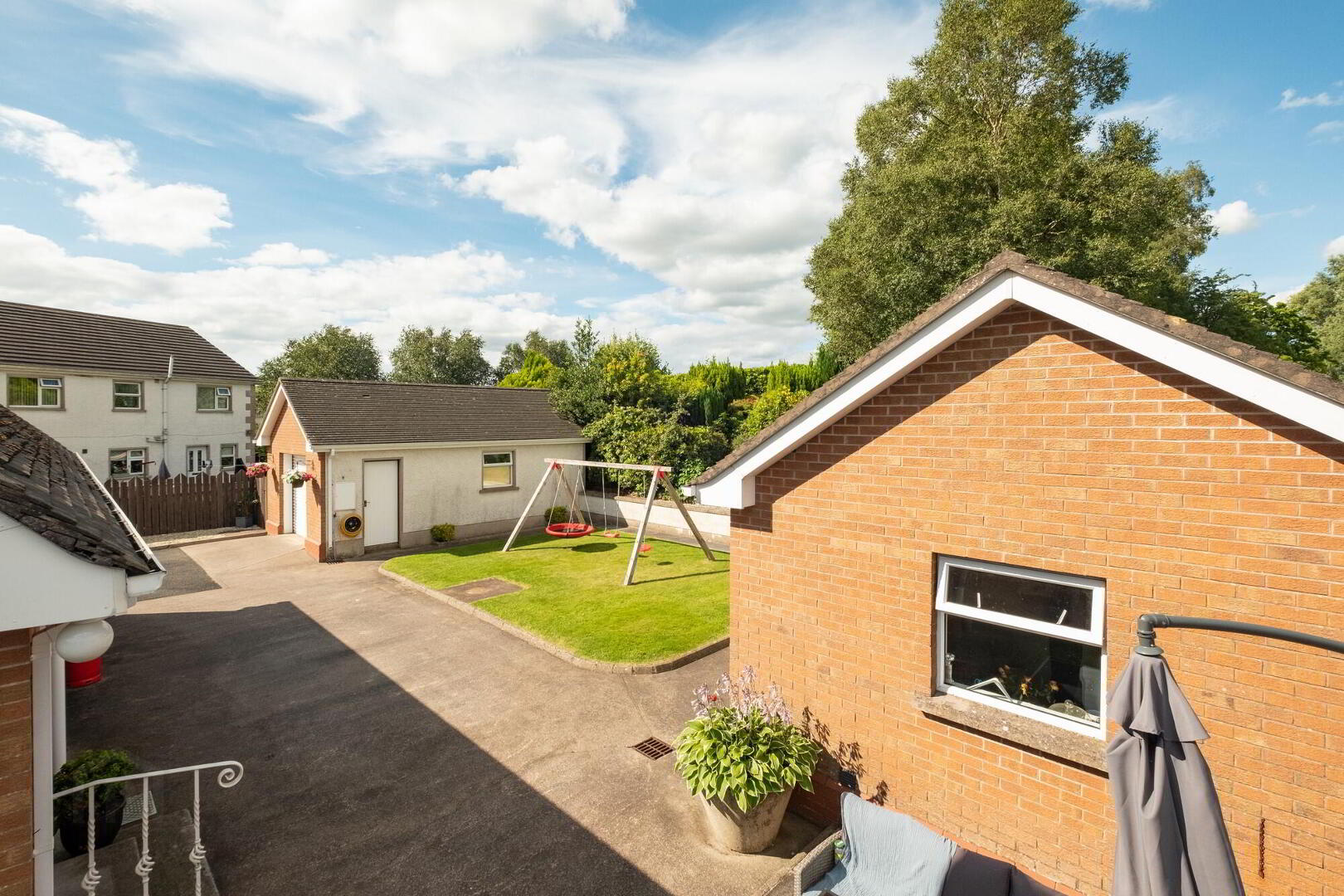 2 Station Brae 36 of 39