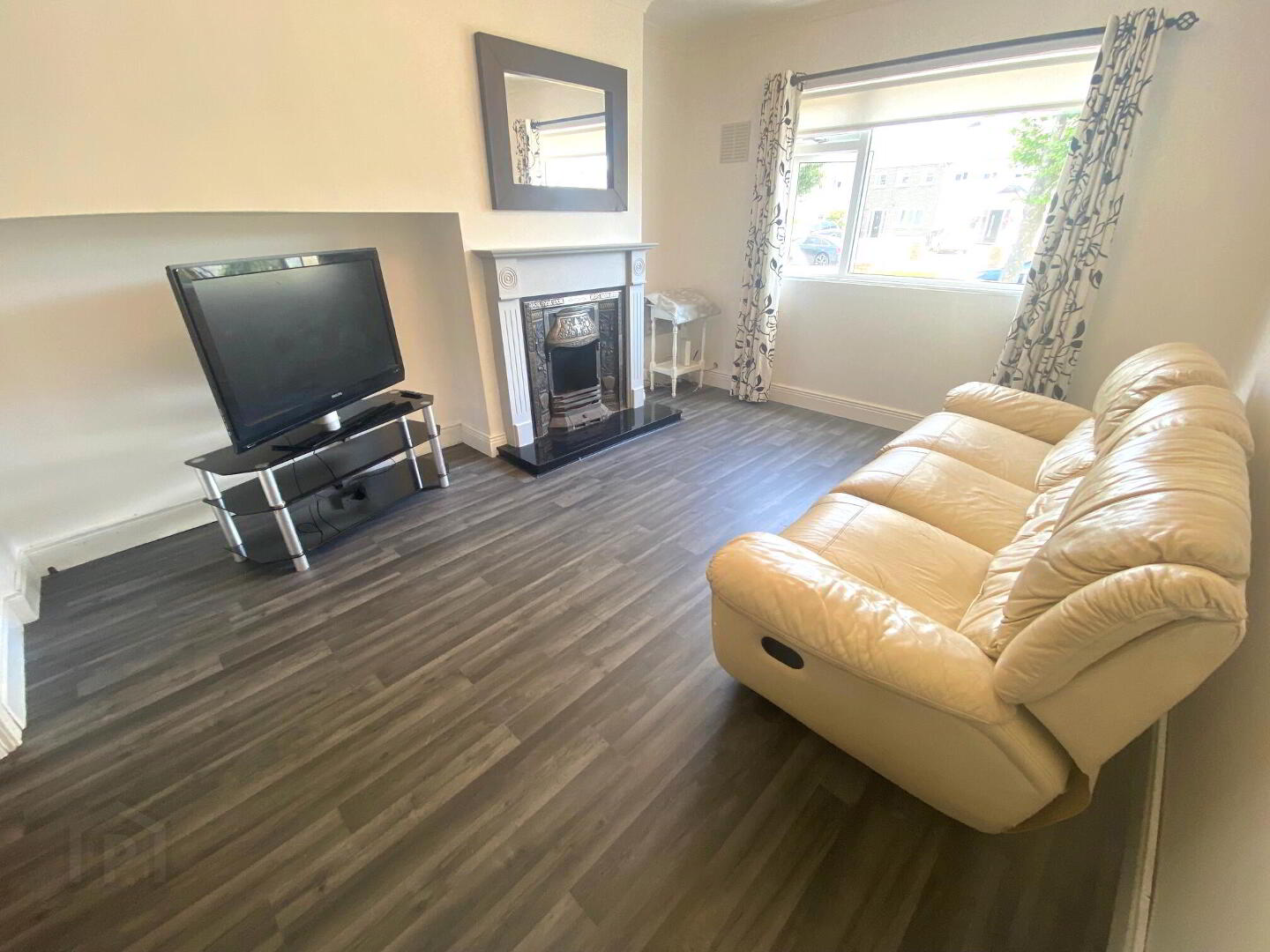 Palmerstown Avenue 4 of 19