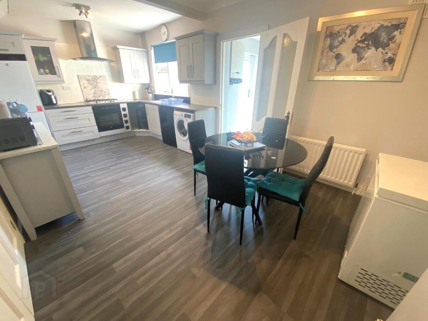 Palmerstown Avenue 5 of 19