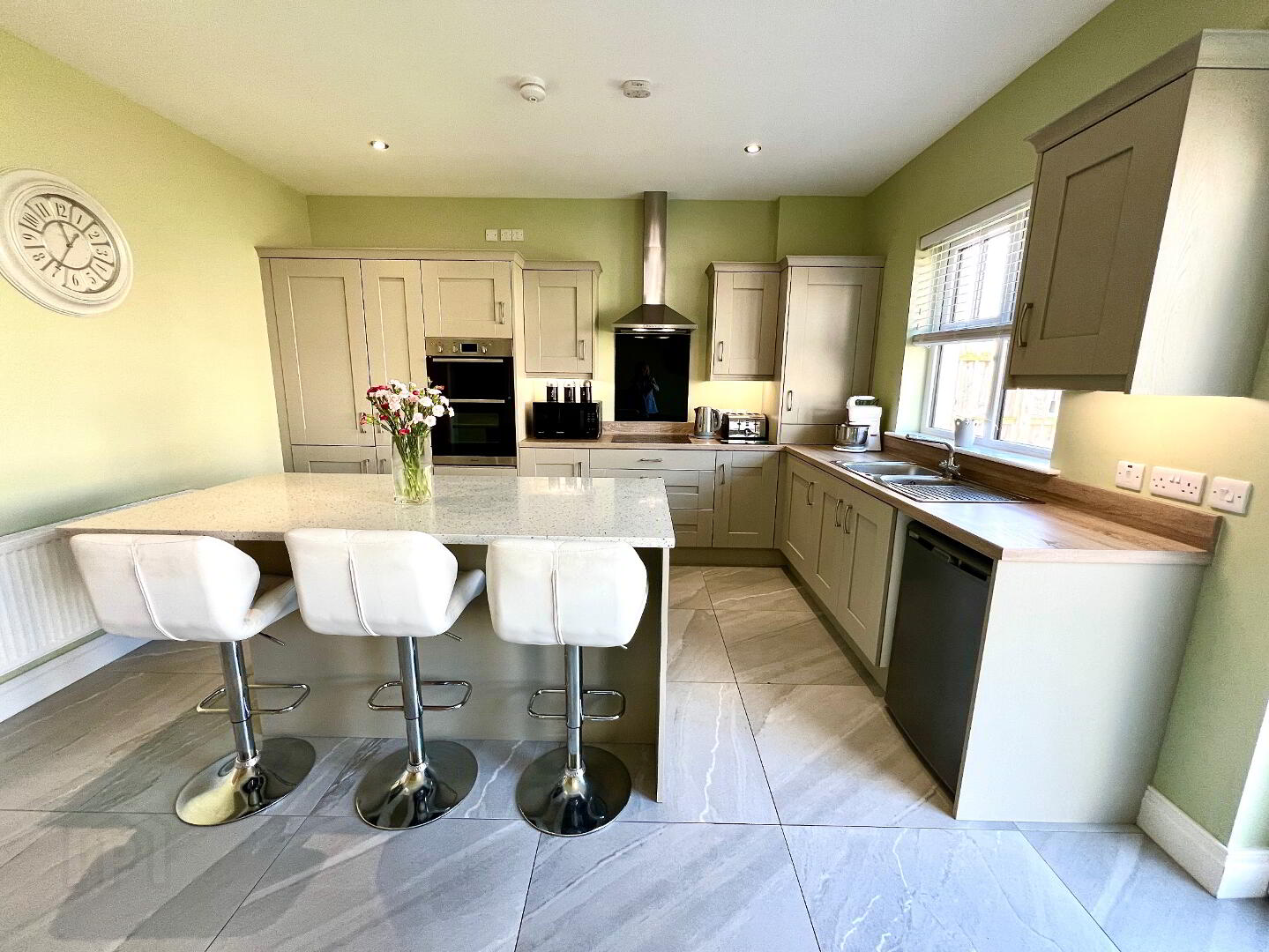 33 Beechhill View 16 of 42