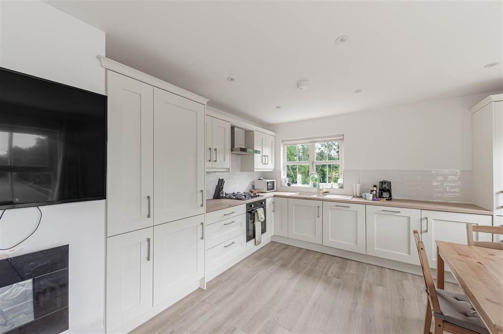109 Upper Dunmurry Lane 6 of 11