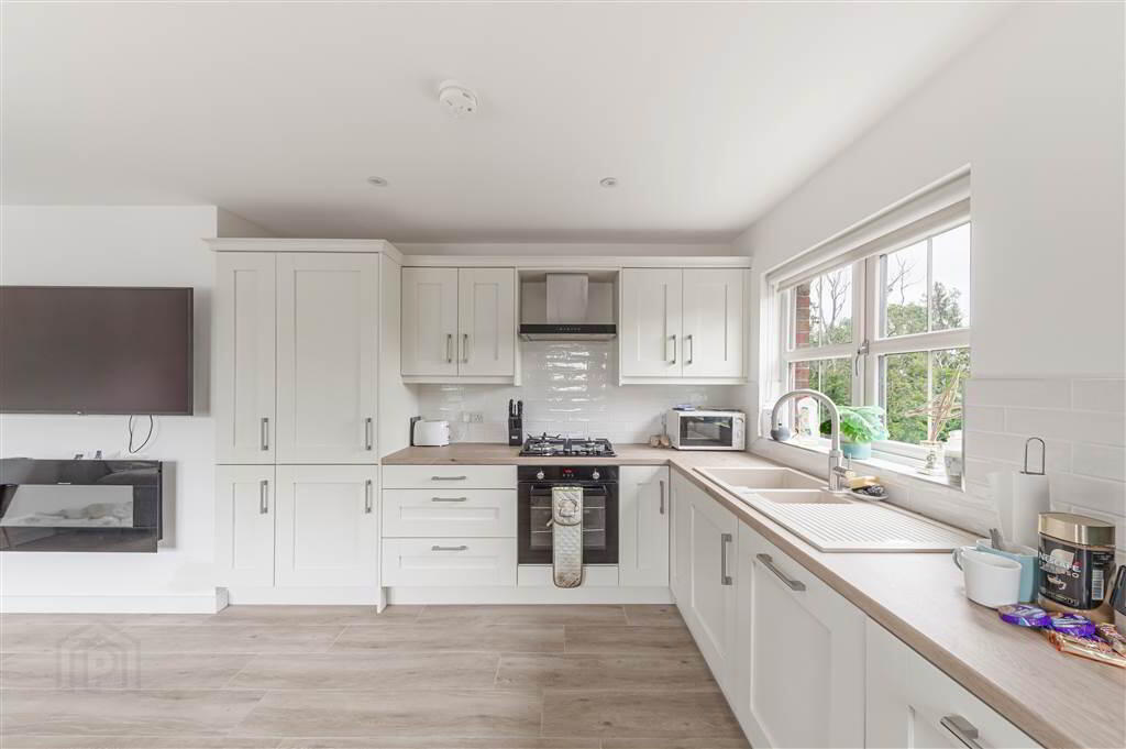 109 Upper Dunmurry Lane 7 of 11