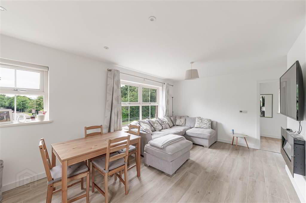 109 Upper Dunmurry Lane 3 of 11