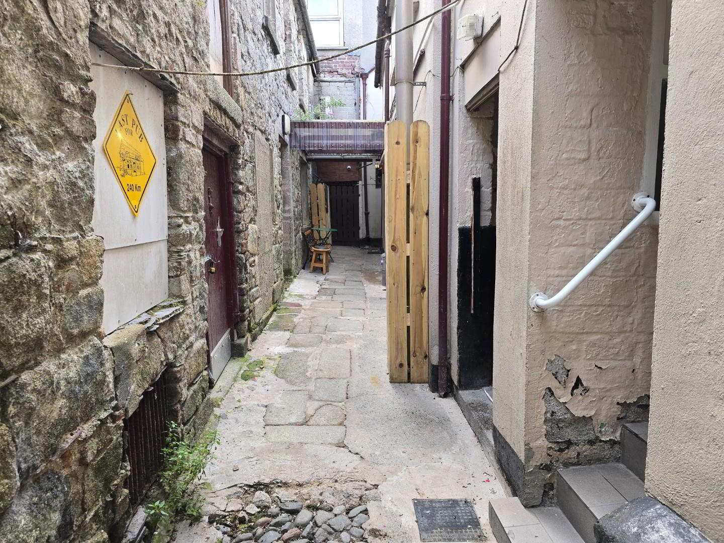 16 Upper Water Street 8 of 24