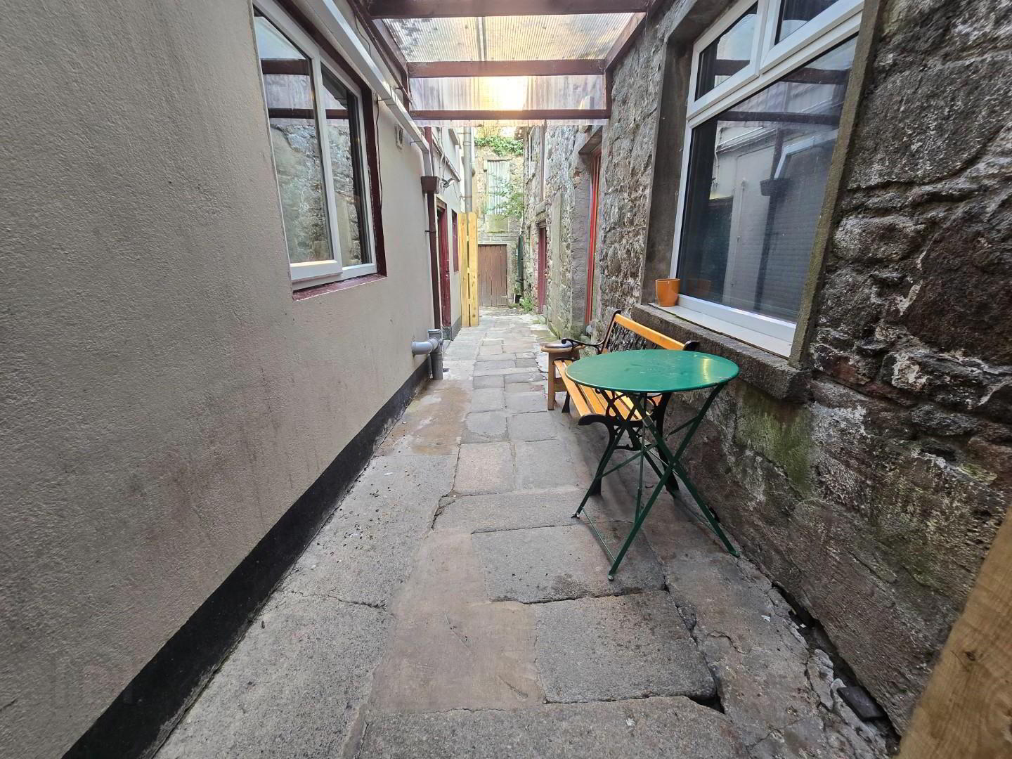 16 Upper Water Street 10 of 24