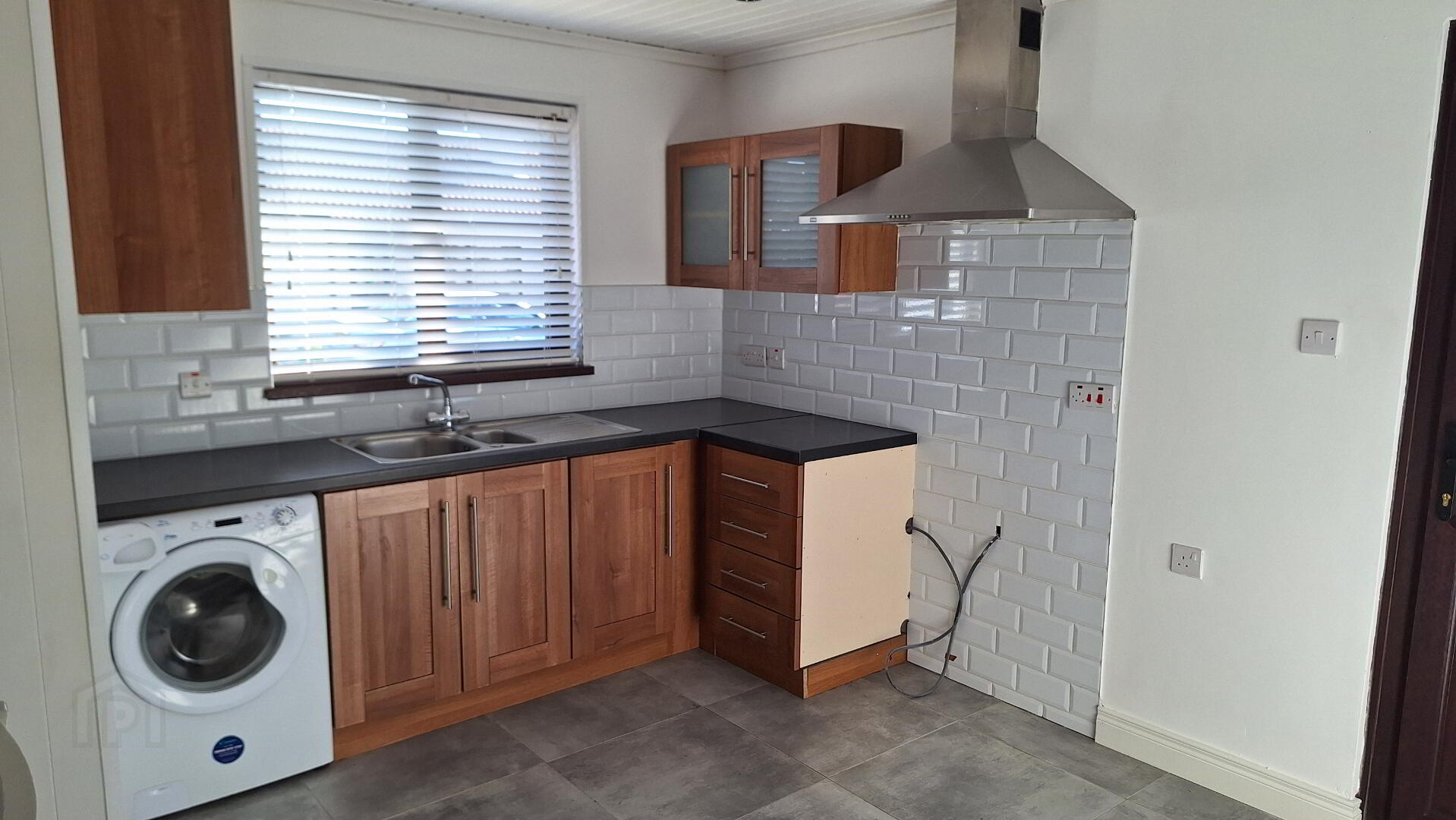 5 Cottage Mews 3 of 9