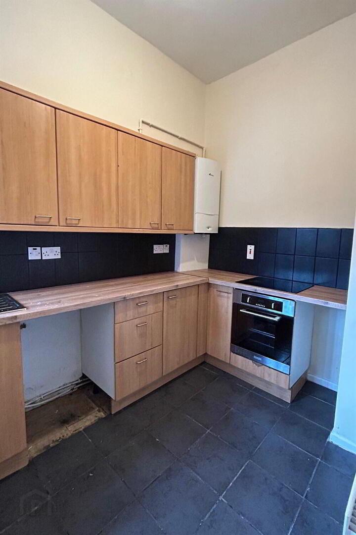 Flat 1, 163 Cliftonpark Avenue 6 of 6