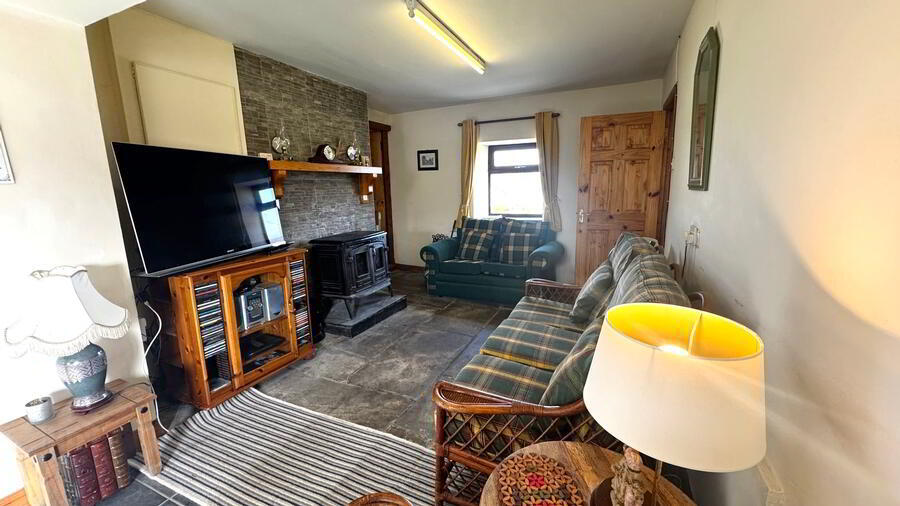 Garrydene Cottage 5 of 19