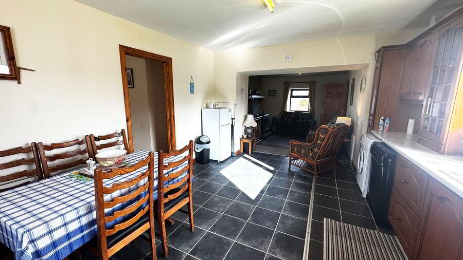 Garrydene Cottage 7 of 19