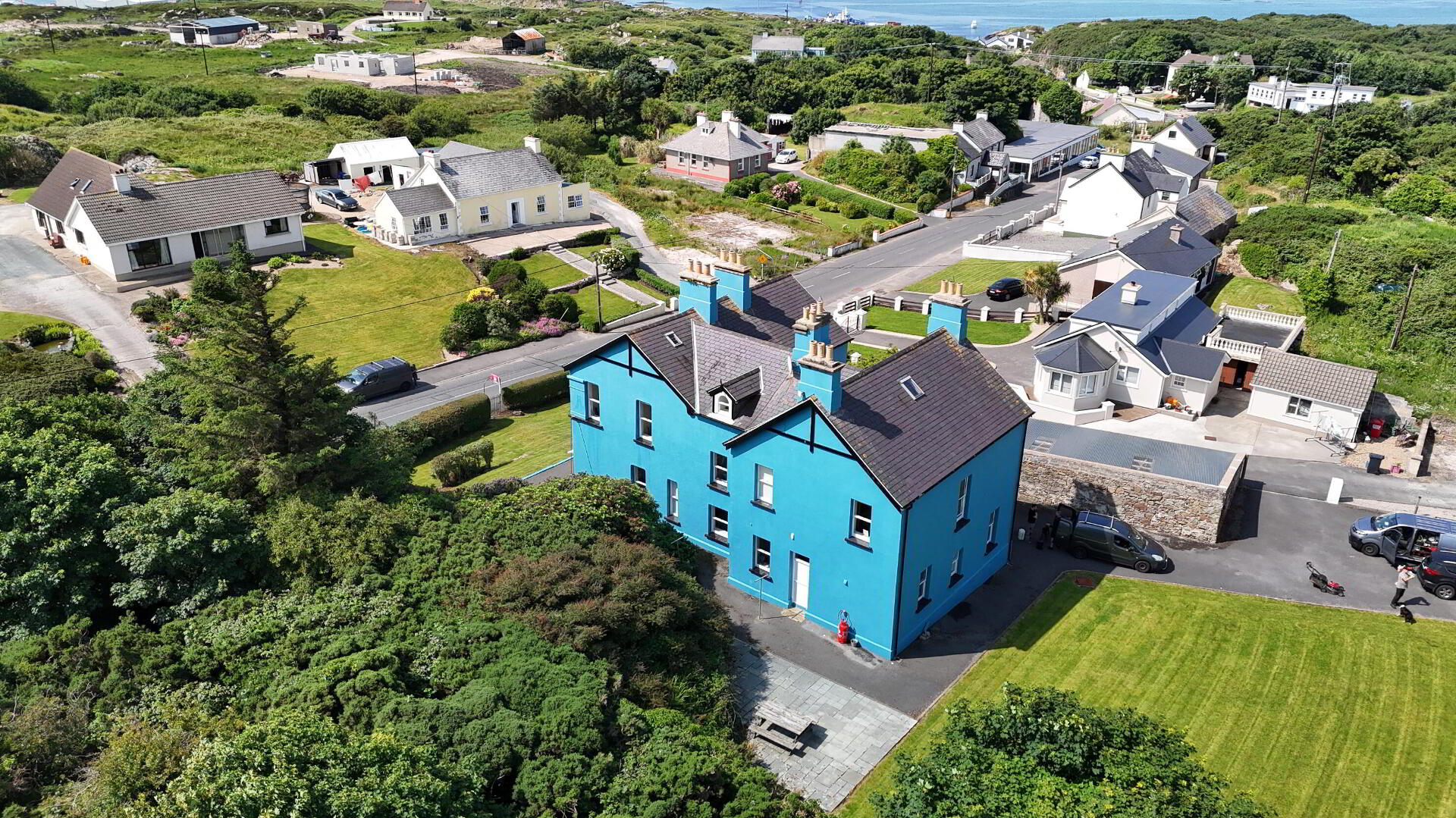 Foirnis 42 of 45