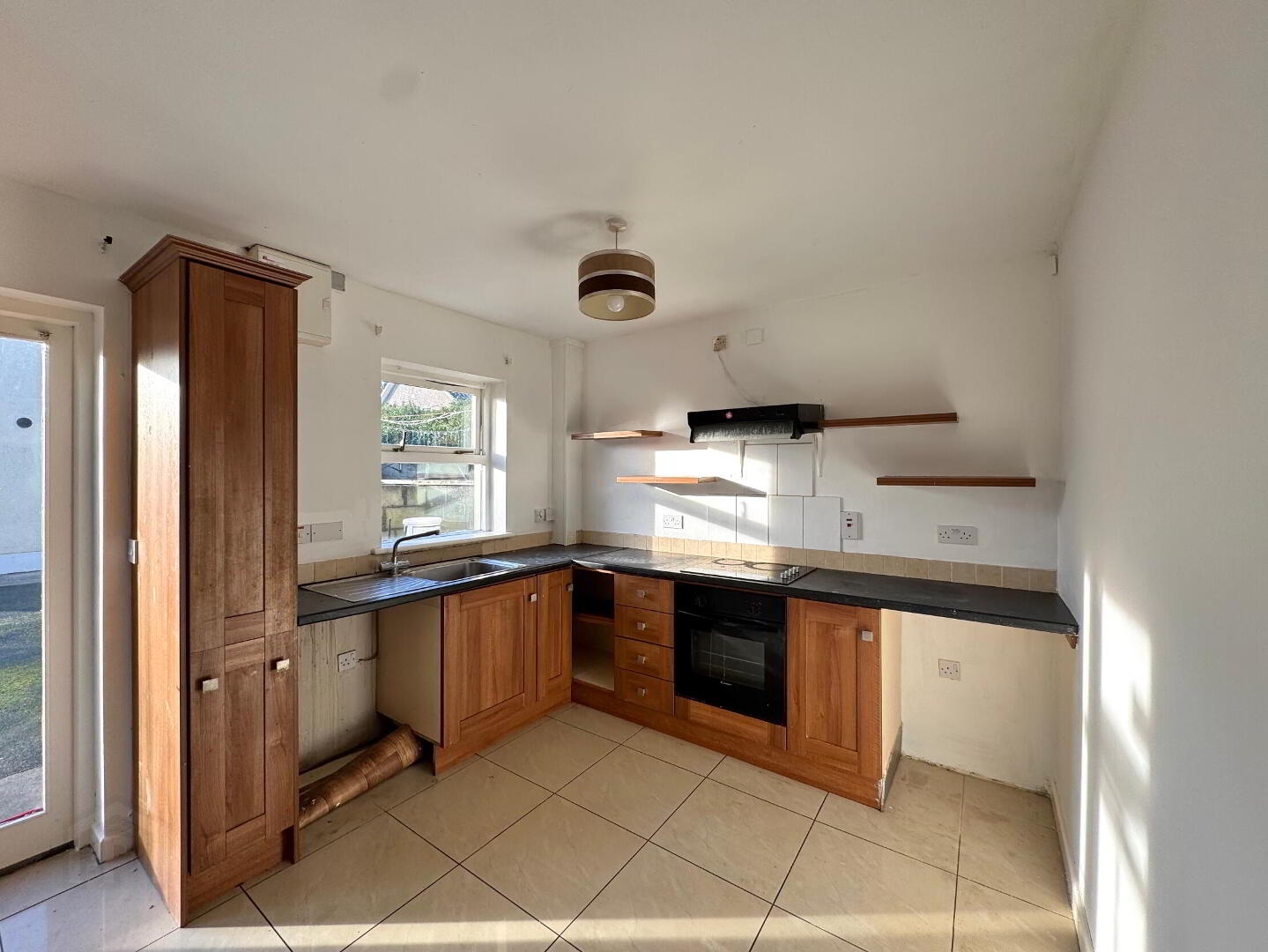 22 Sheares Street 3 of 6