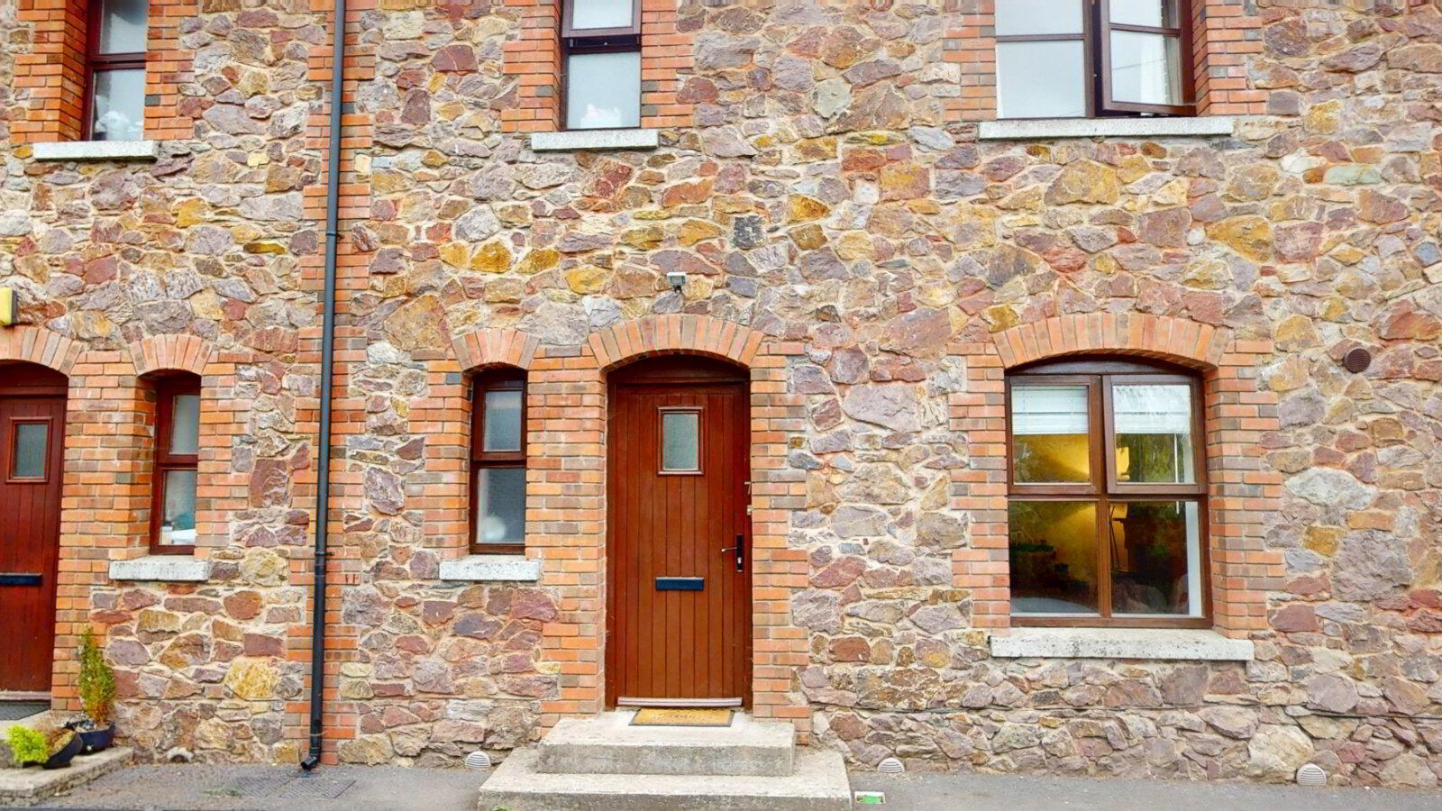 7 The Coachman's Yard 14 of 17