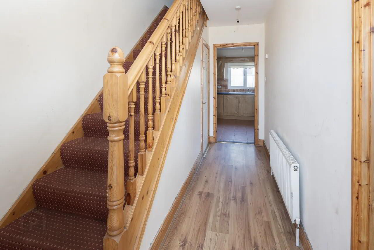 56 Cloyne Meadows 3 of 16