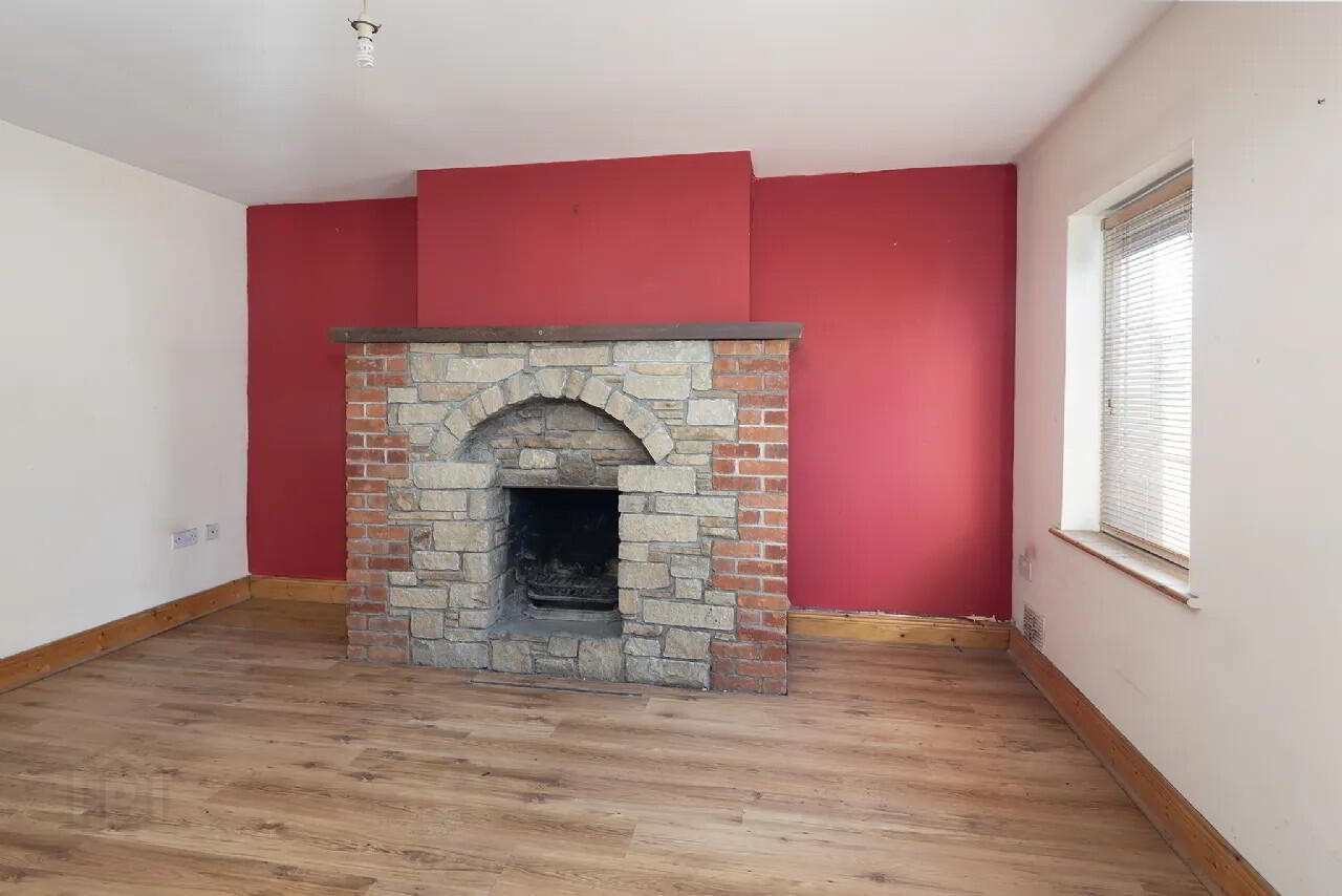 56 Cloyne Meadows 4 of 16