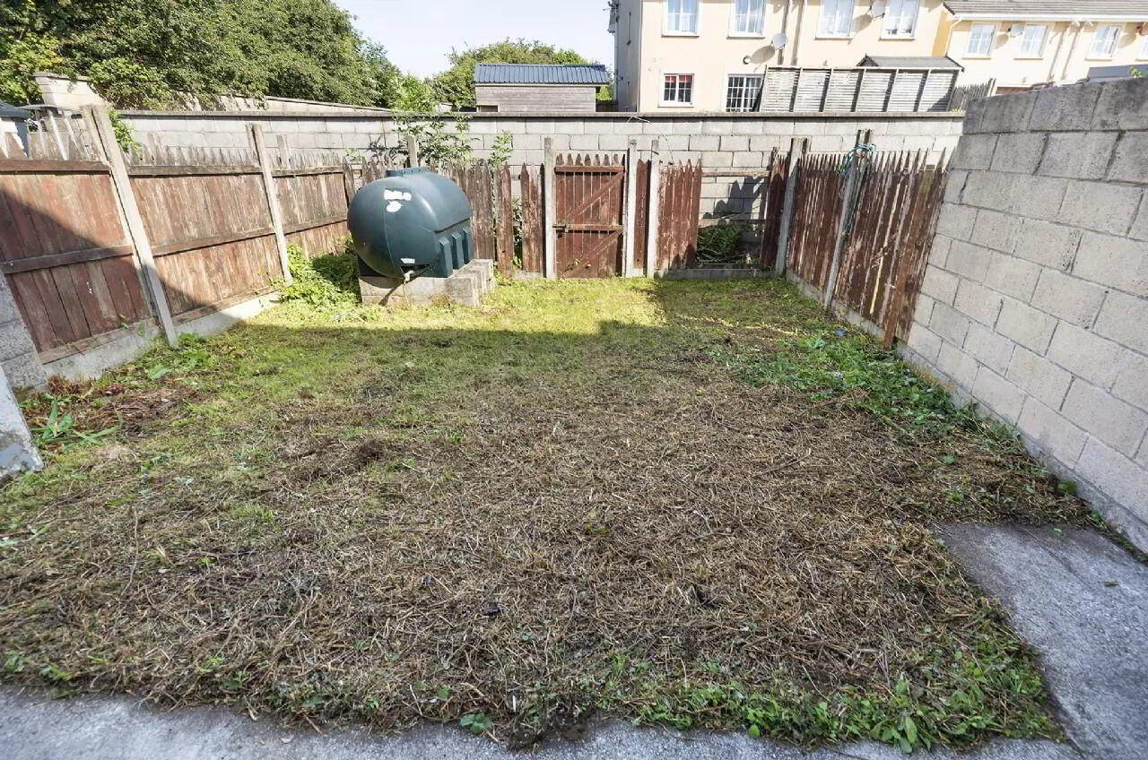 56 Cloyne Meadows 15 of 16