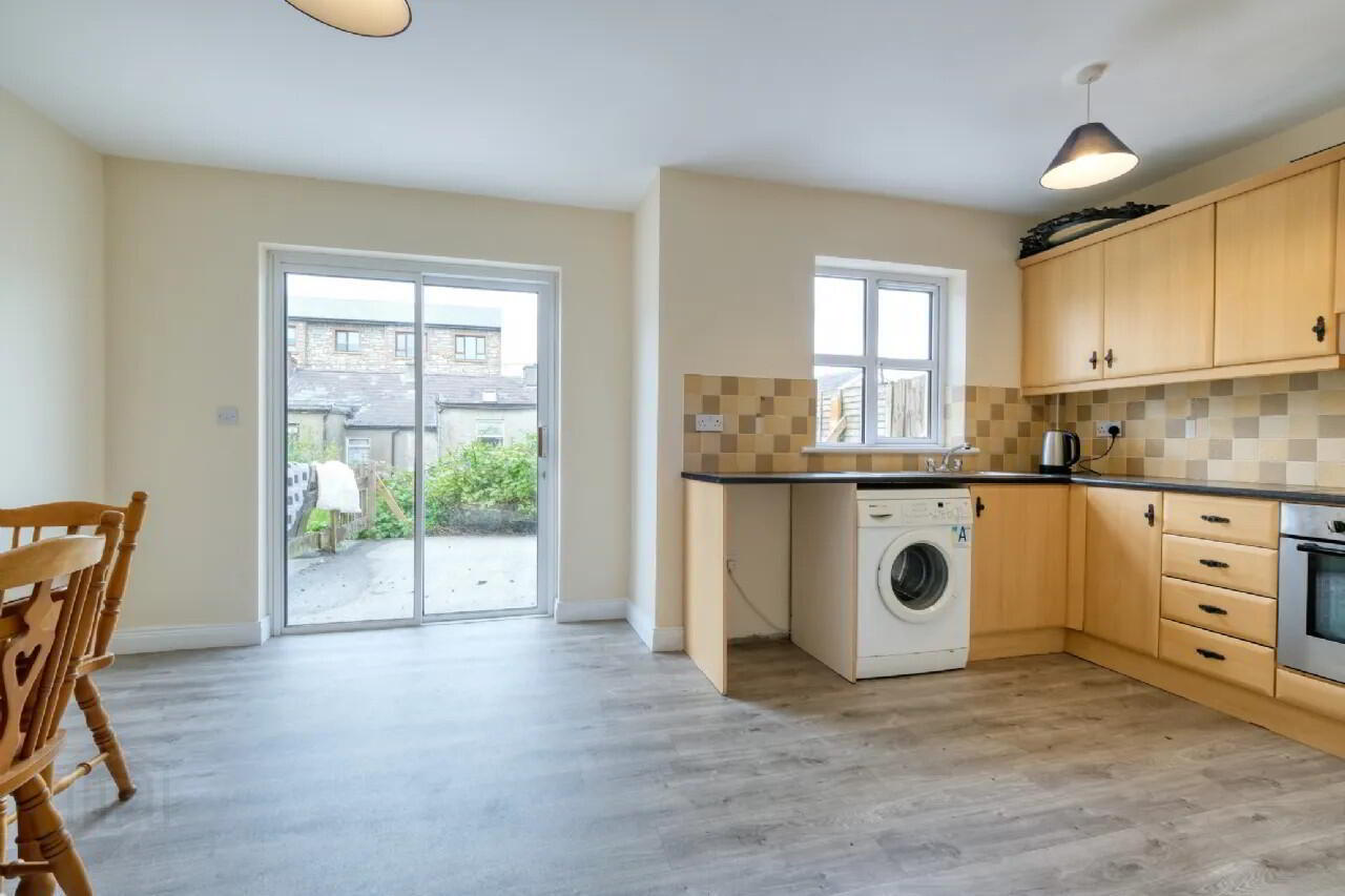 2 Camlin Mews 3 of 13