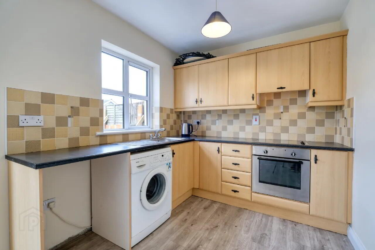 2 Camlin Mews 4 of 13