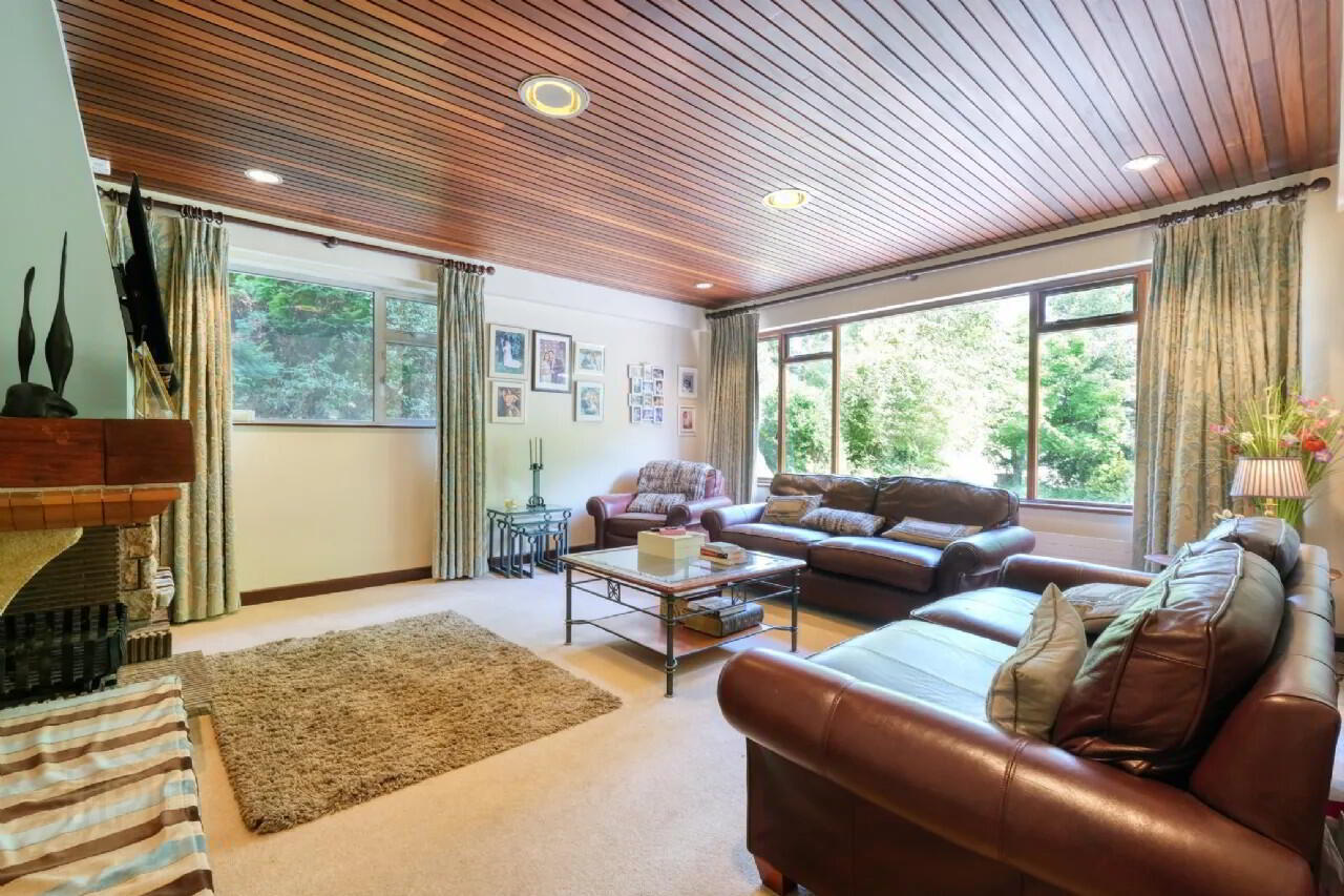 property description image