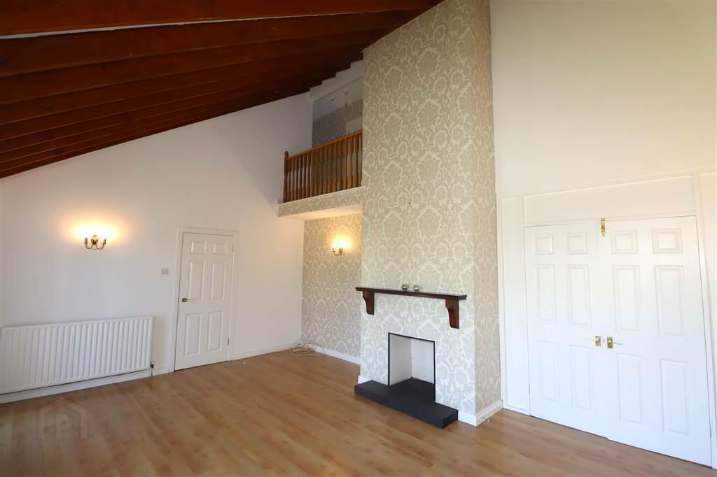 1 Hedingham 5 of 25