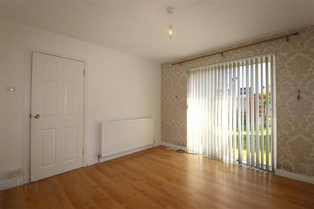 1 Hedingham 6 of 25