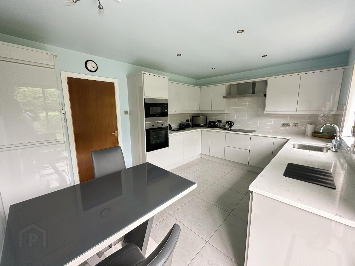 30 Kiloanin Crescent 11 of 28
