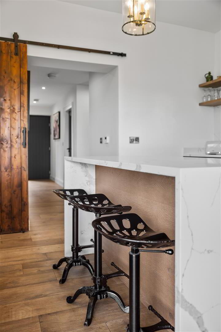 The Barn, 4 Corrstown Lane 6 of 72