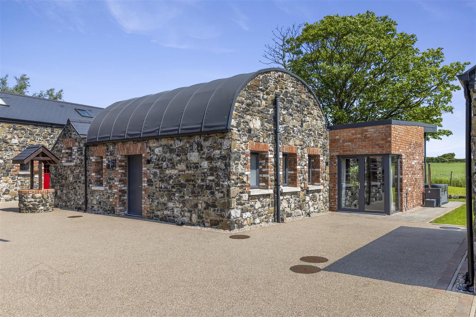 The Barn, 4 Corrstown Lane 2 of 72