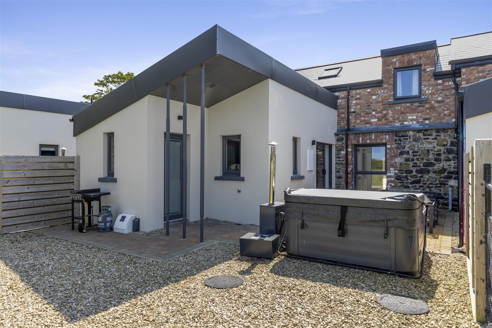 2 Corrstown Lane 47 of 64