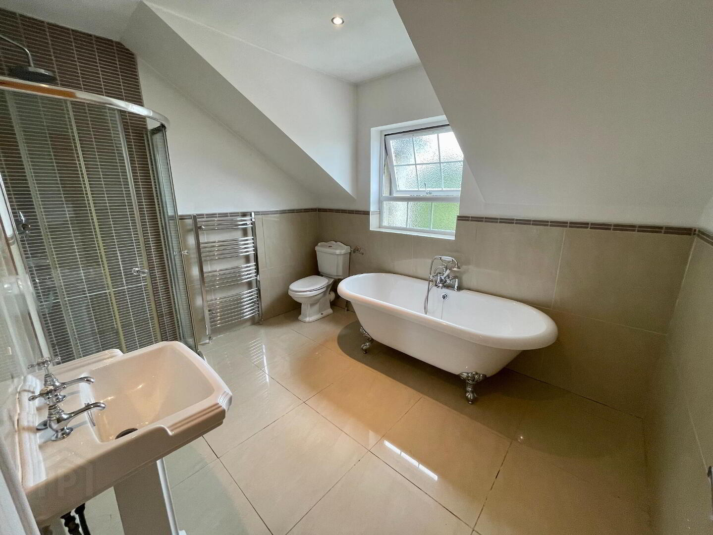 174b Saintfield Road 13 of 15