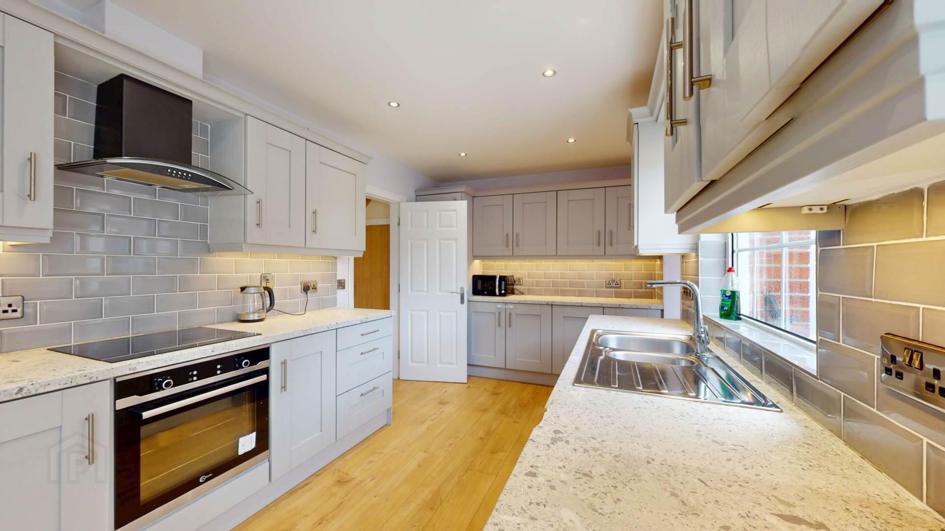 15 Copperfield Drive 10 of 46