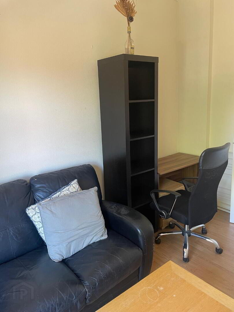 Flat 3, 21 Rugby Road 1 of 8