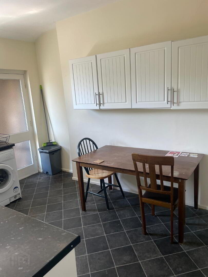 Flat 3, 21 Rugby Road 8 of 8