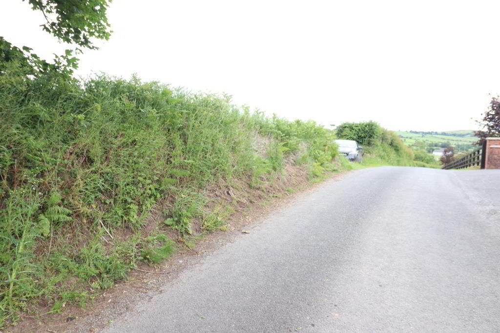 13.3 Acre Roadside Holding Ardrahin 6 of 7