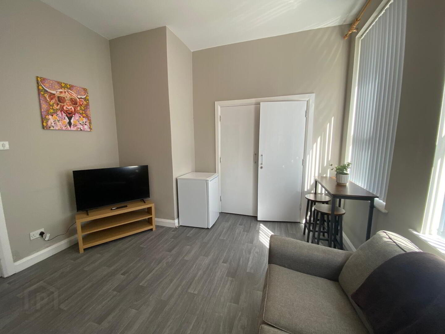 property description image
