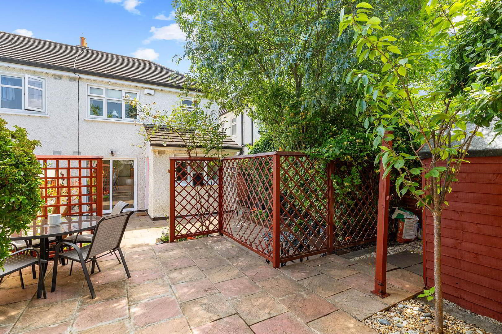 18 Priory Drive 26 of 30