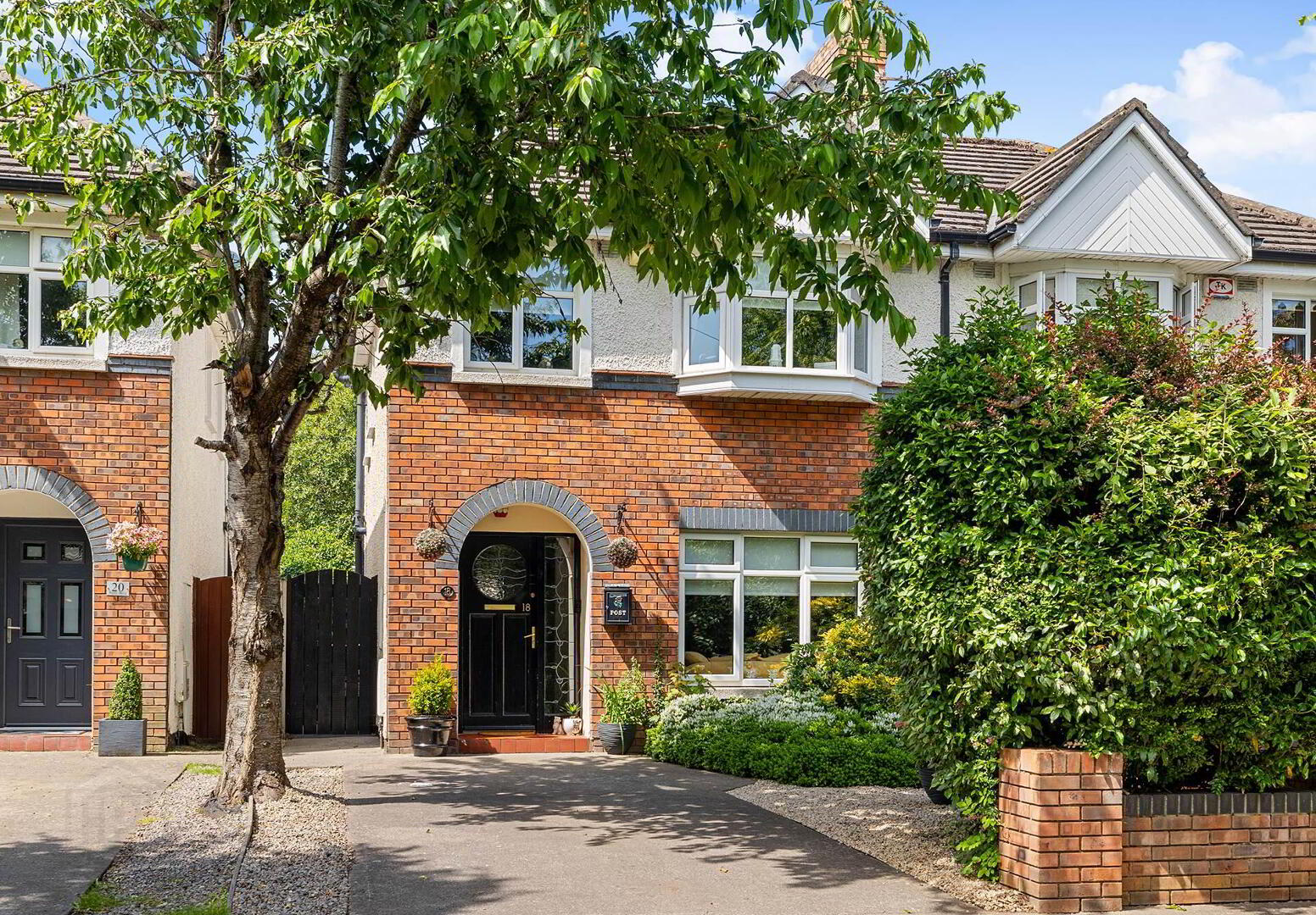 18 Priory Drive 1 of 30