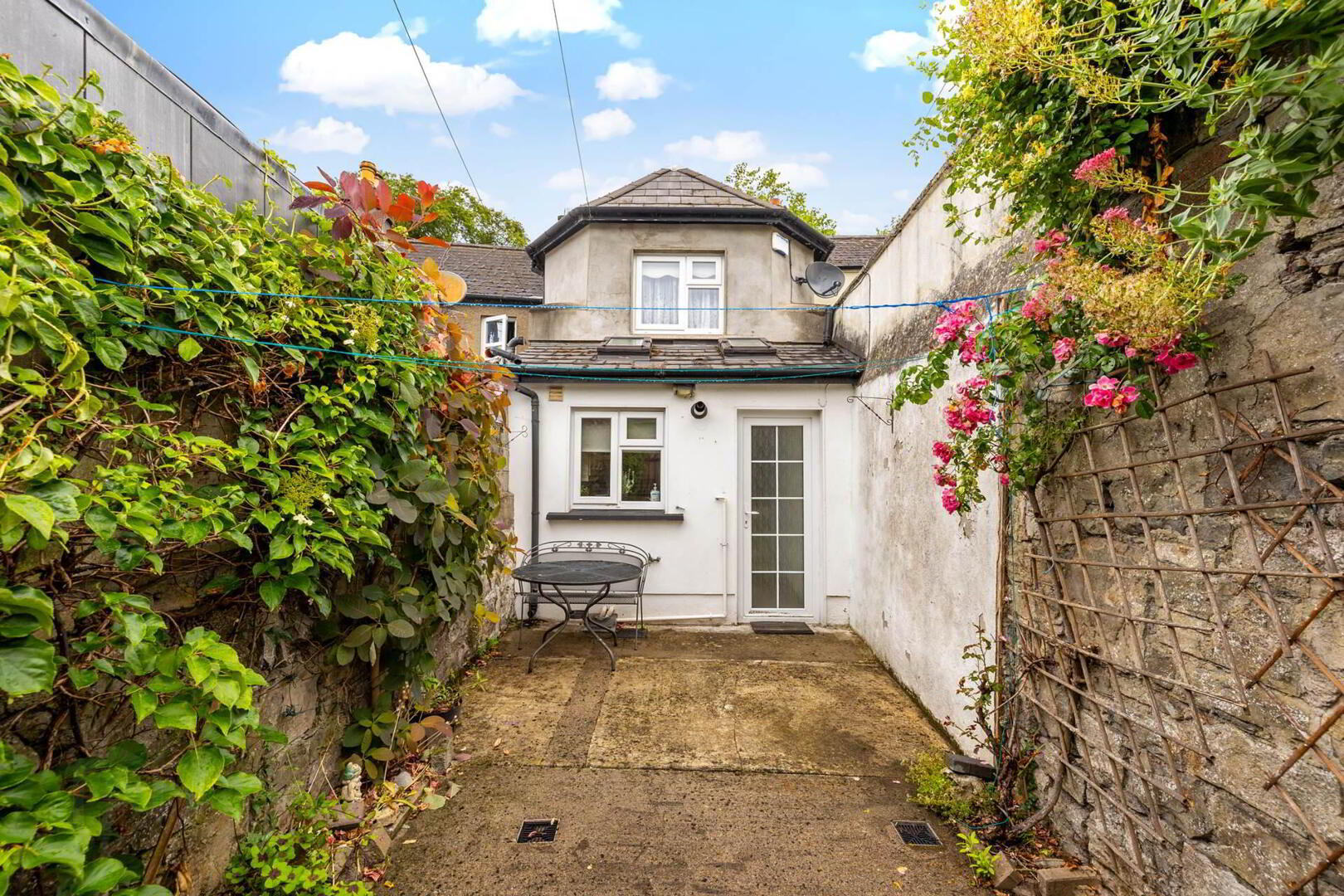1 Sarsfield Terrace 16 of 18