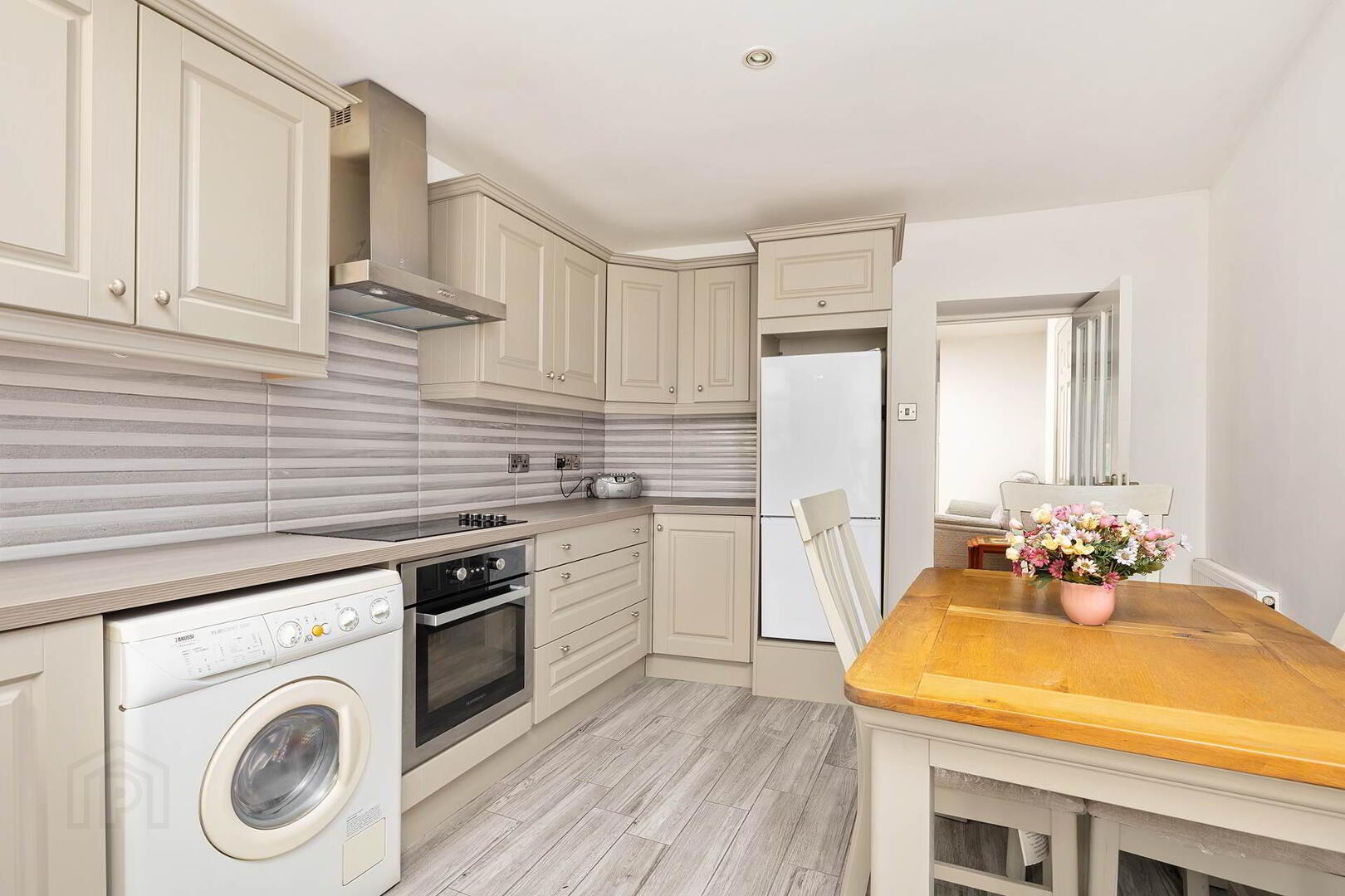 1 Sarsfield Terrace 3 of 18