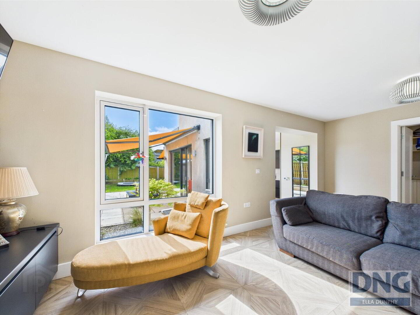 6 Meadow Hill 6 of 32