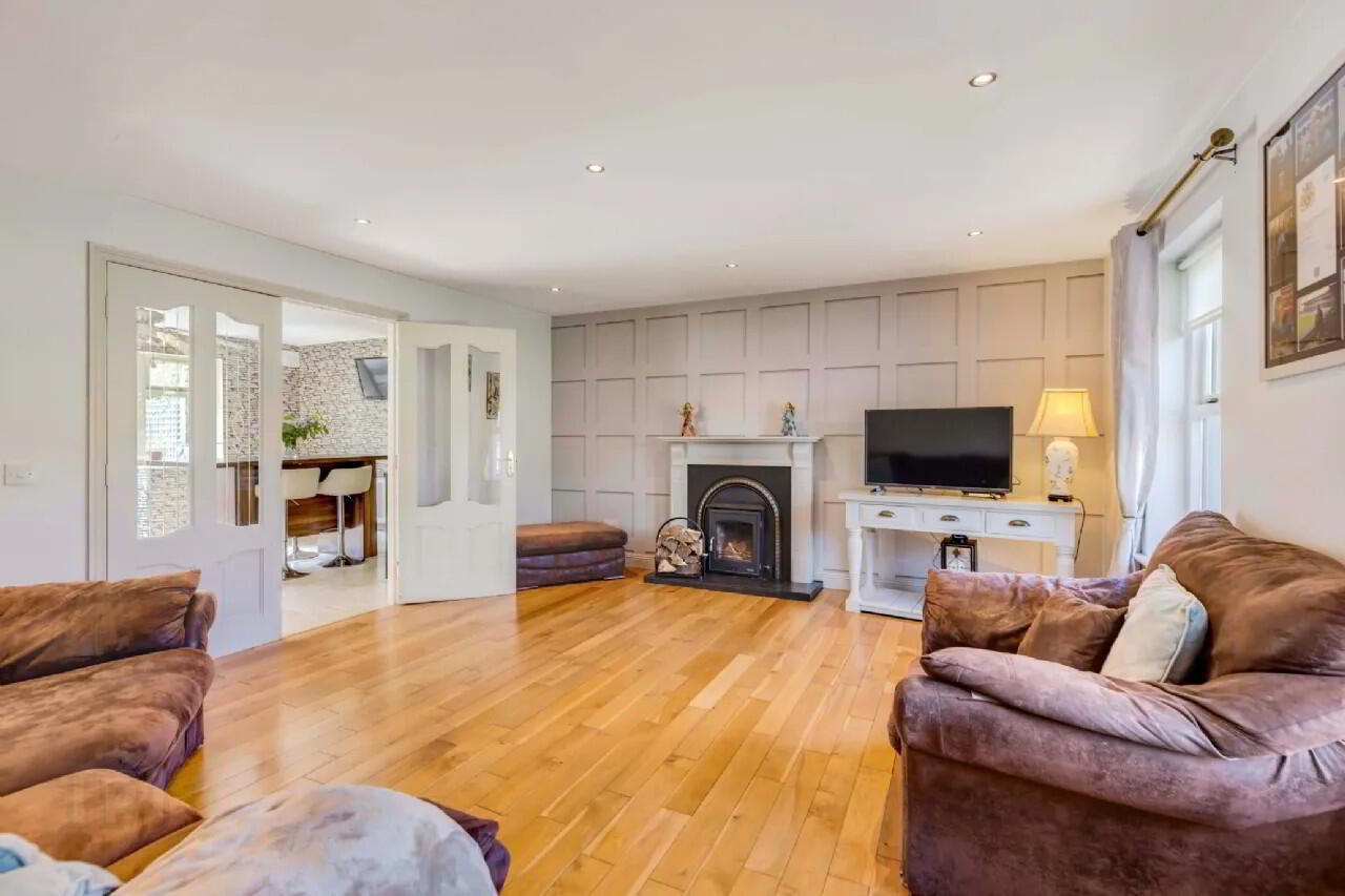 26 Moyview 5 of 45