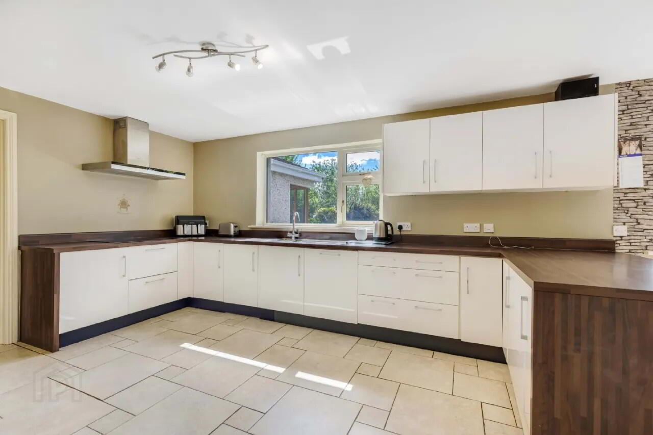 26 Moyview 10 of 45