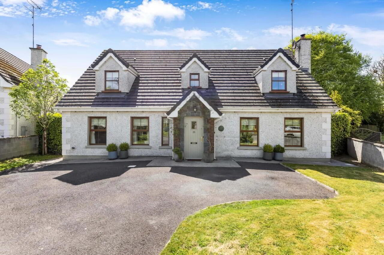 26 Moyview 1 of 46