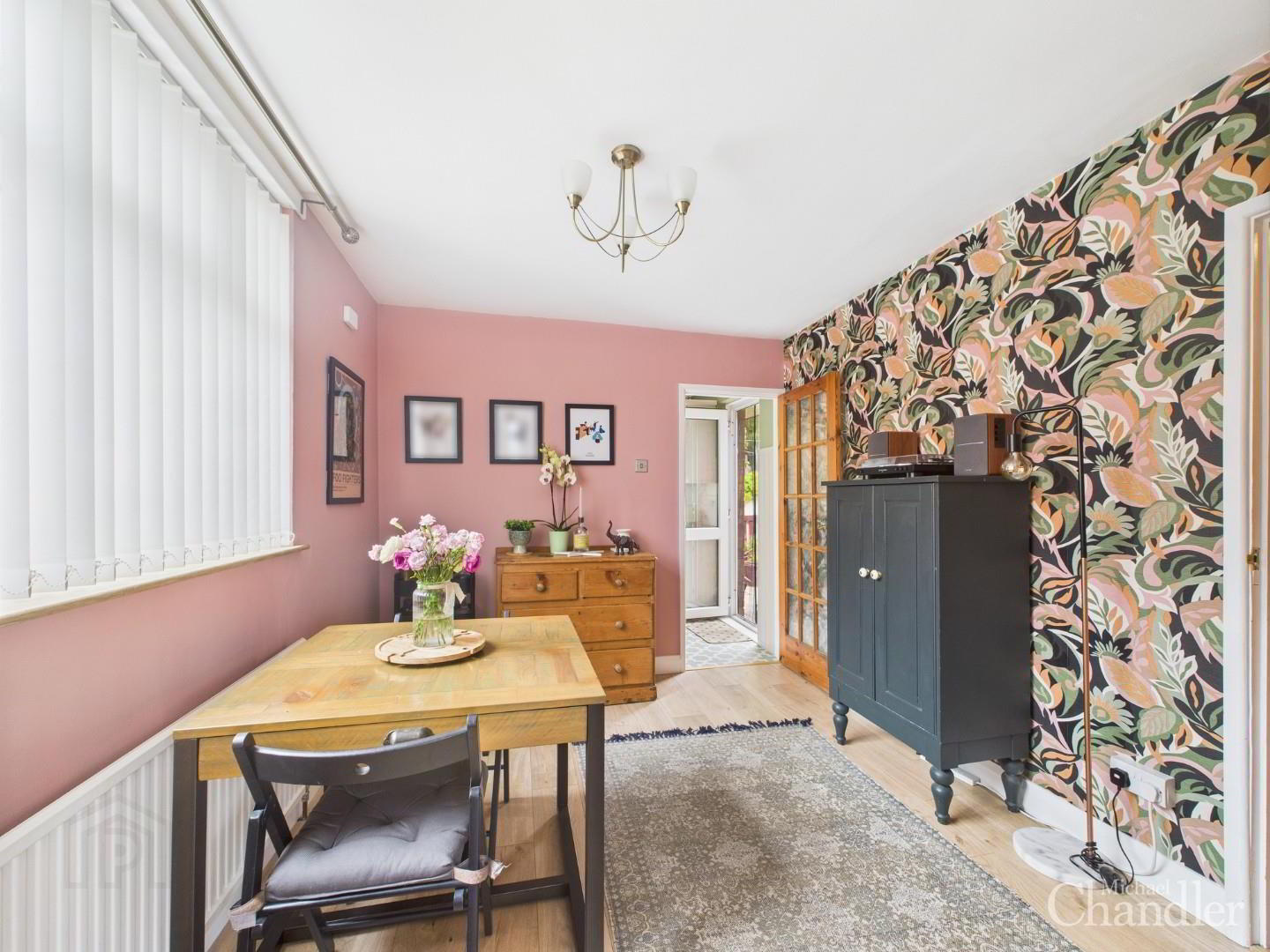 75 Ivanhoe Avenue 5 of 19