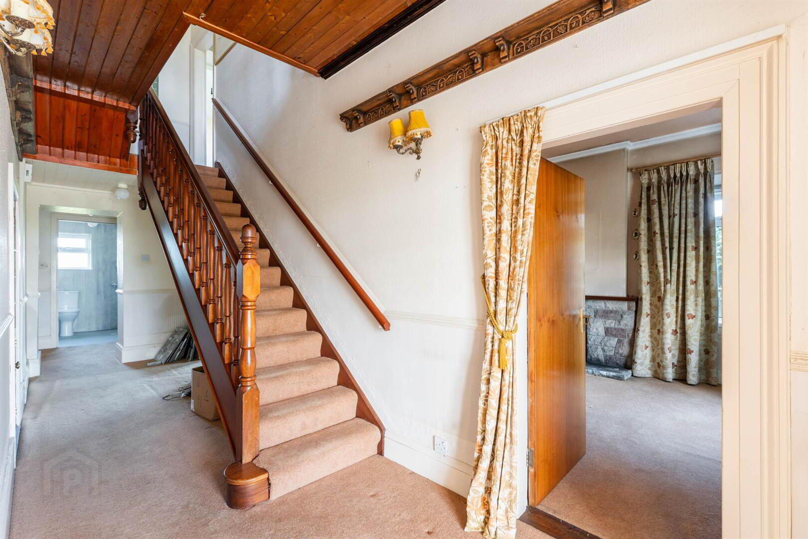 25 Hillhead Road 4 of 28