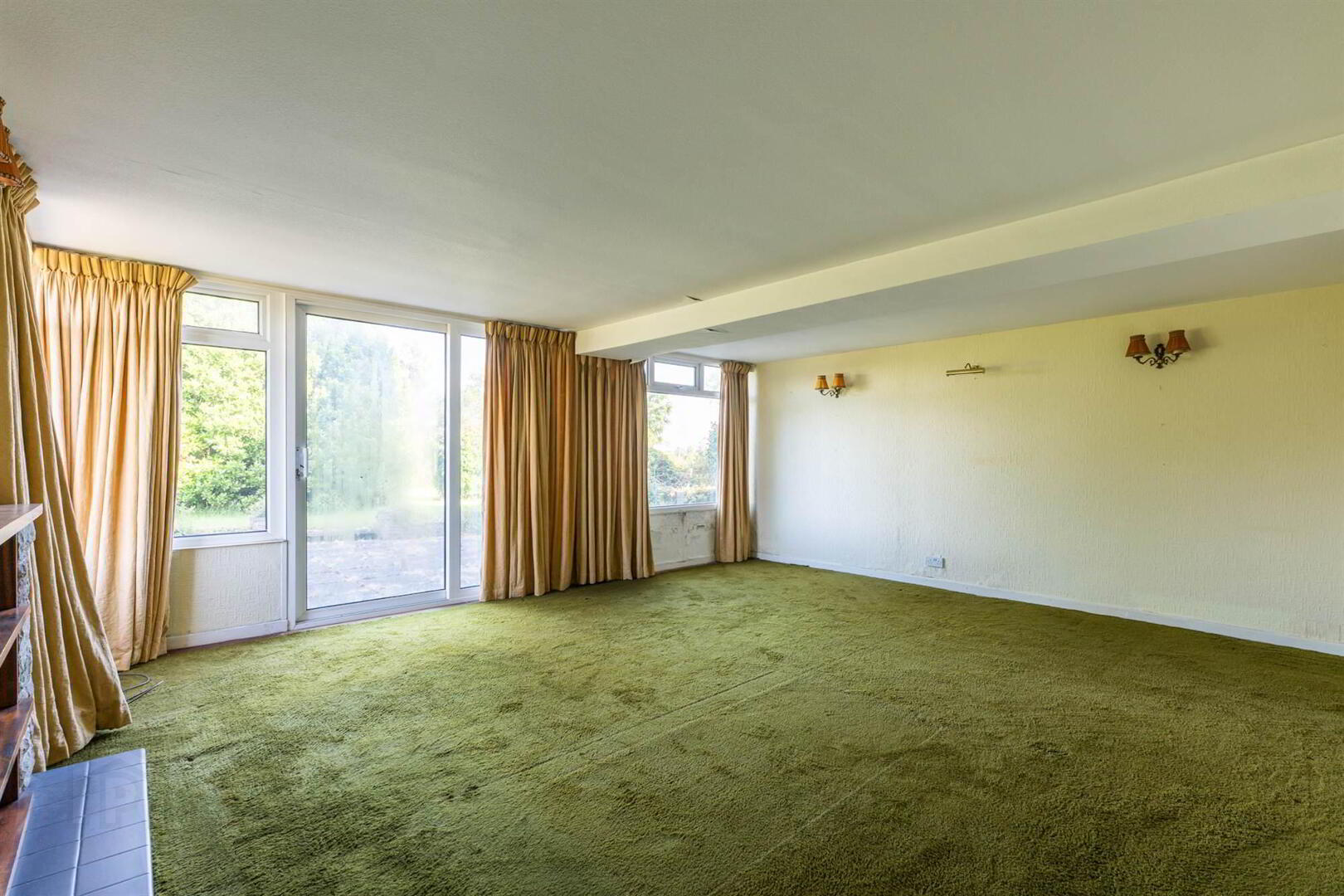 25 Hillhead Road 6 of 28
