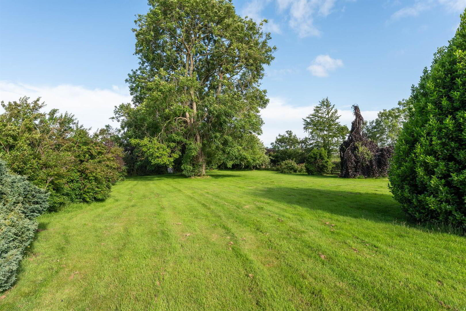25 Hillhead Road 20 of 28