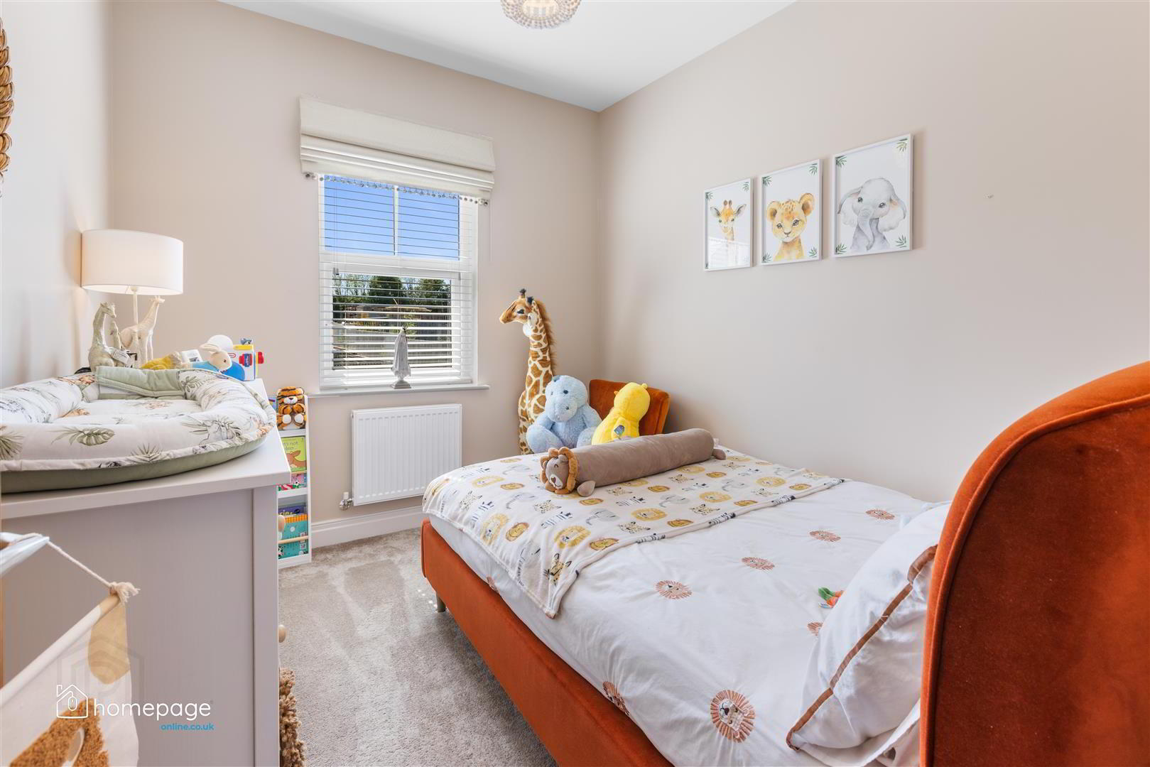 1 Boyle Avenue 29 of 38