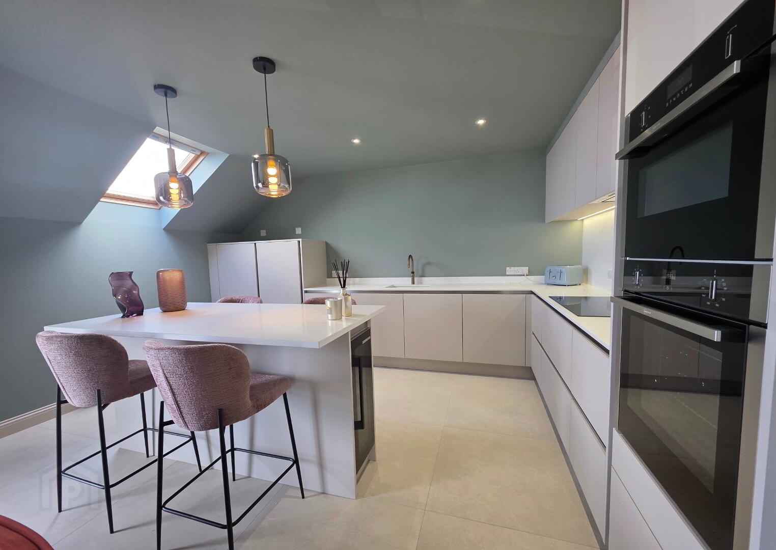 8 Fairview Apartments, North Street 10 of 27